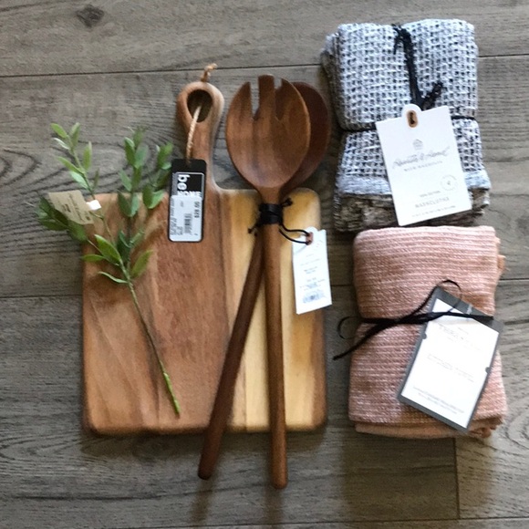 Hearth & Hand & Threshold Deluxe - Picture 2 of 4